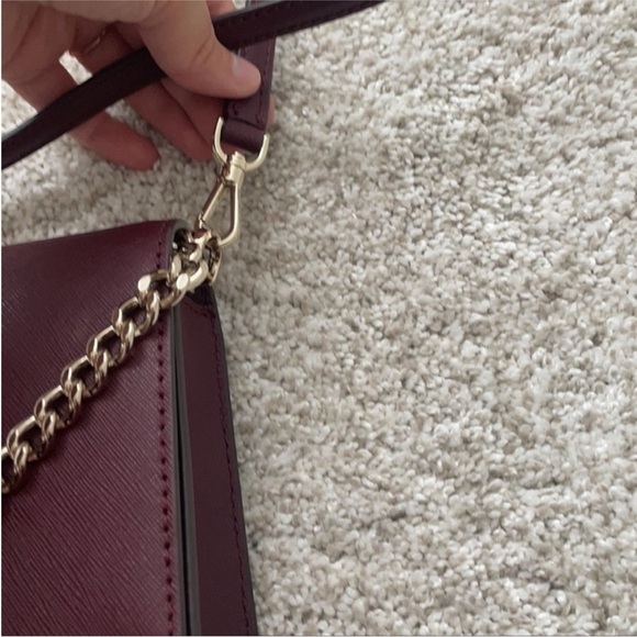 Kate Spade Maroon Crossbody Bag with Gold Chain Strap. - Picture 6 of 9
